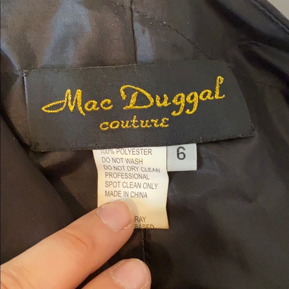 Dress - Picture 5 of 5